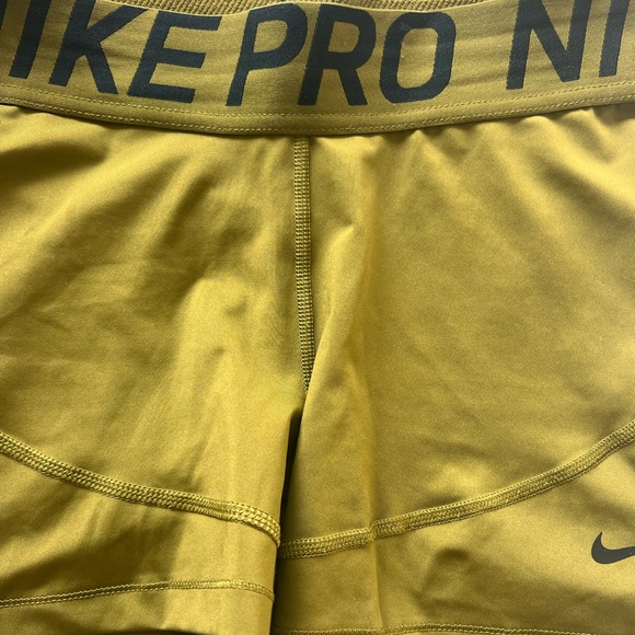 Nike Pro Shorts - Picture 2 of 4